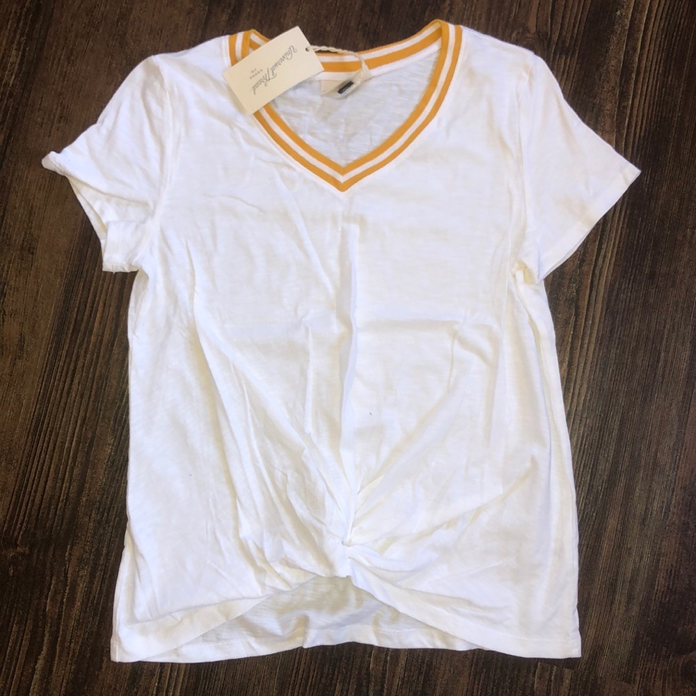Knotted Tee